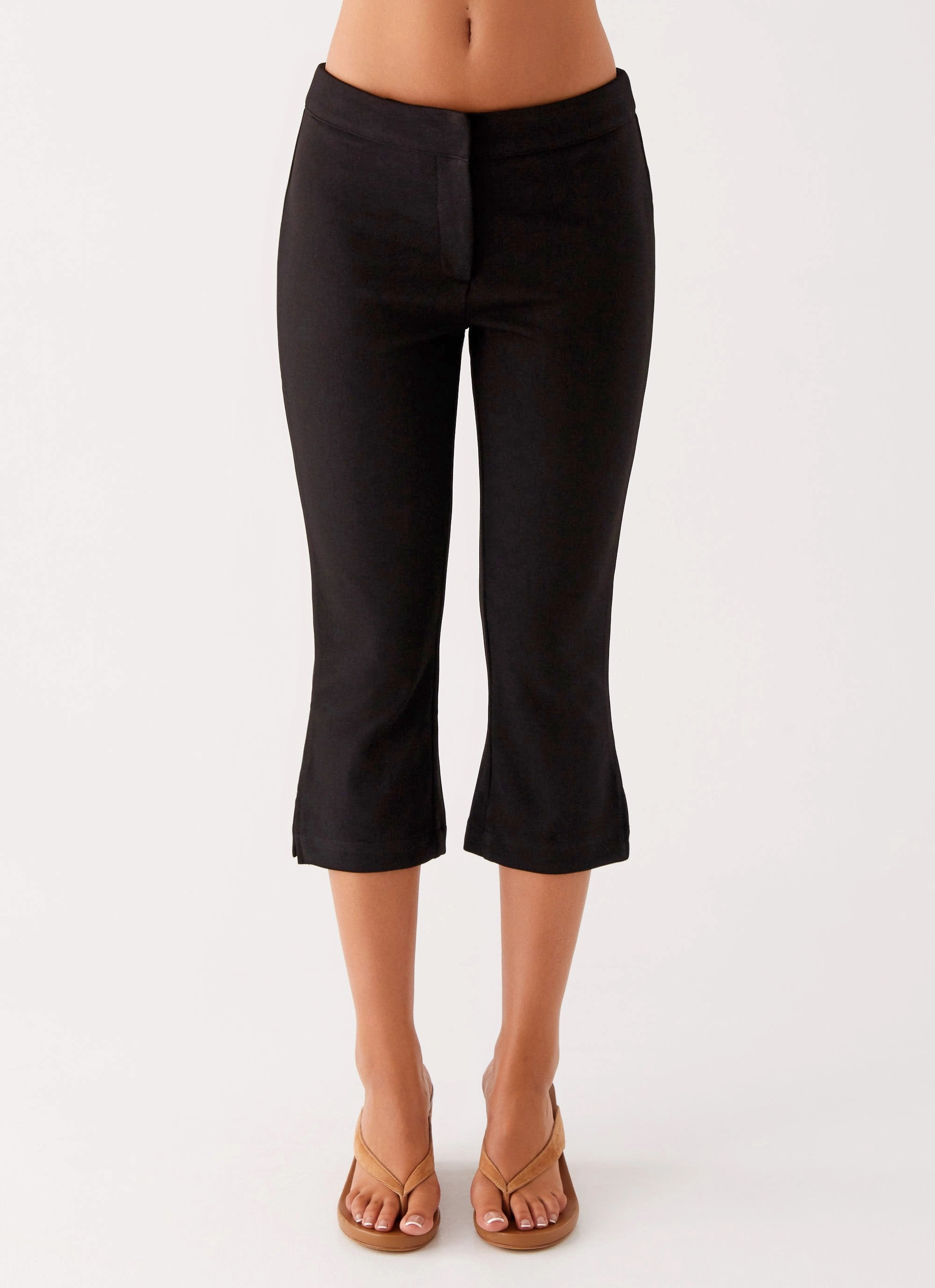Rue Capri Pants - Black Effortless Comfort ThermalRegulatingLining