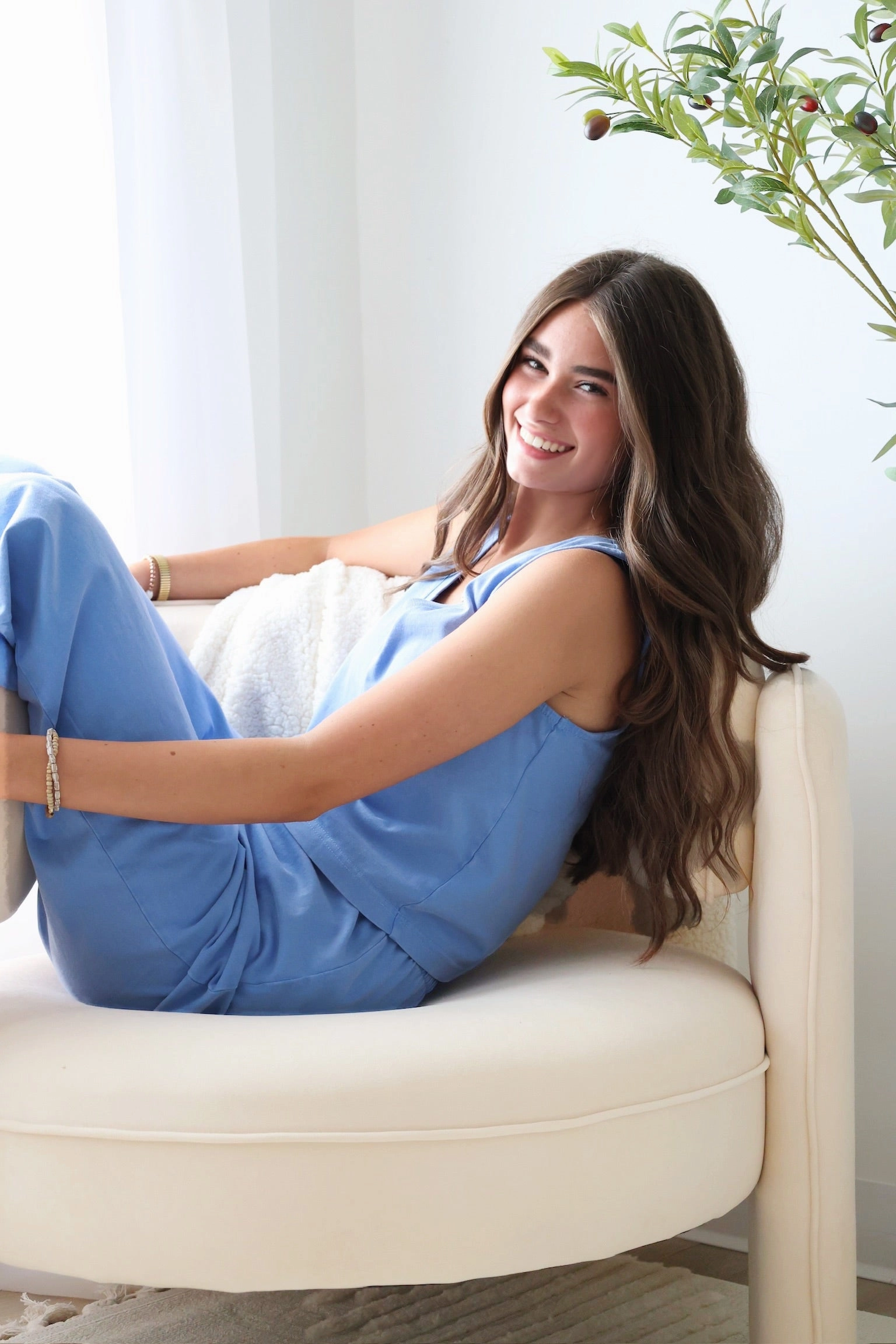 Contrast Topstitching Detail FlexibleCollar Sloane V-neck Top- Bay Blue