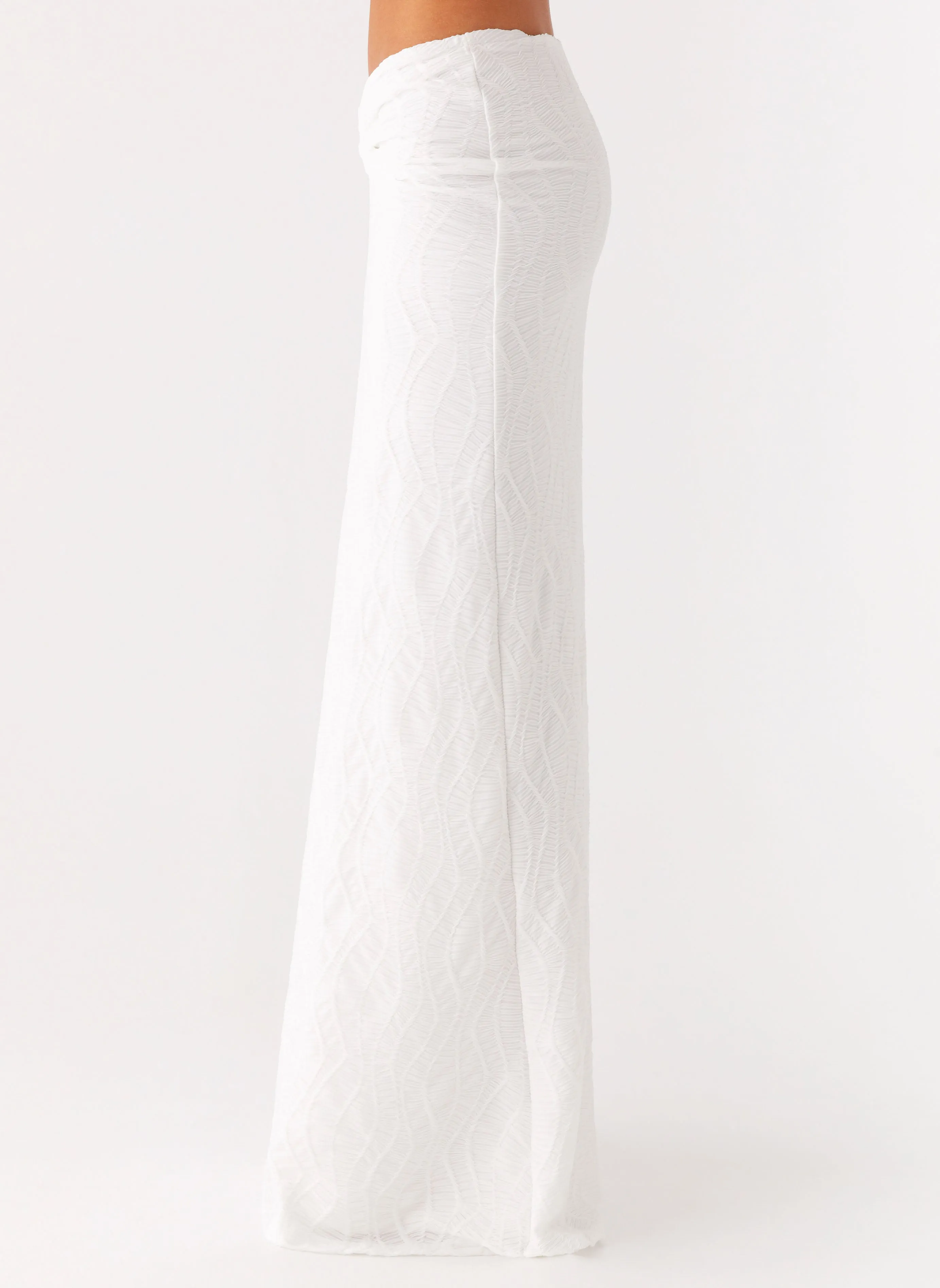 Sleek Flow Minimal Vibes Briene Maxi Skirt - White