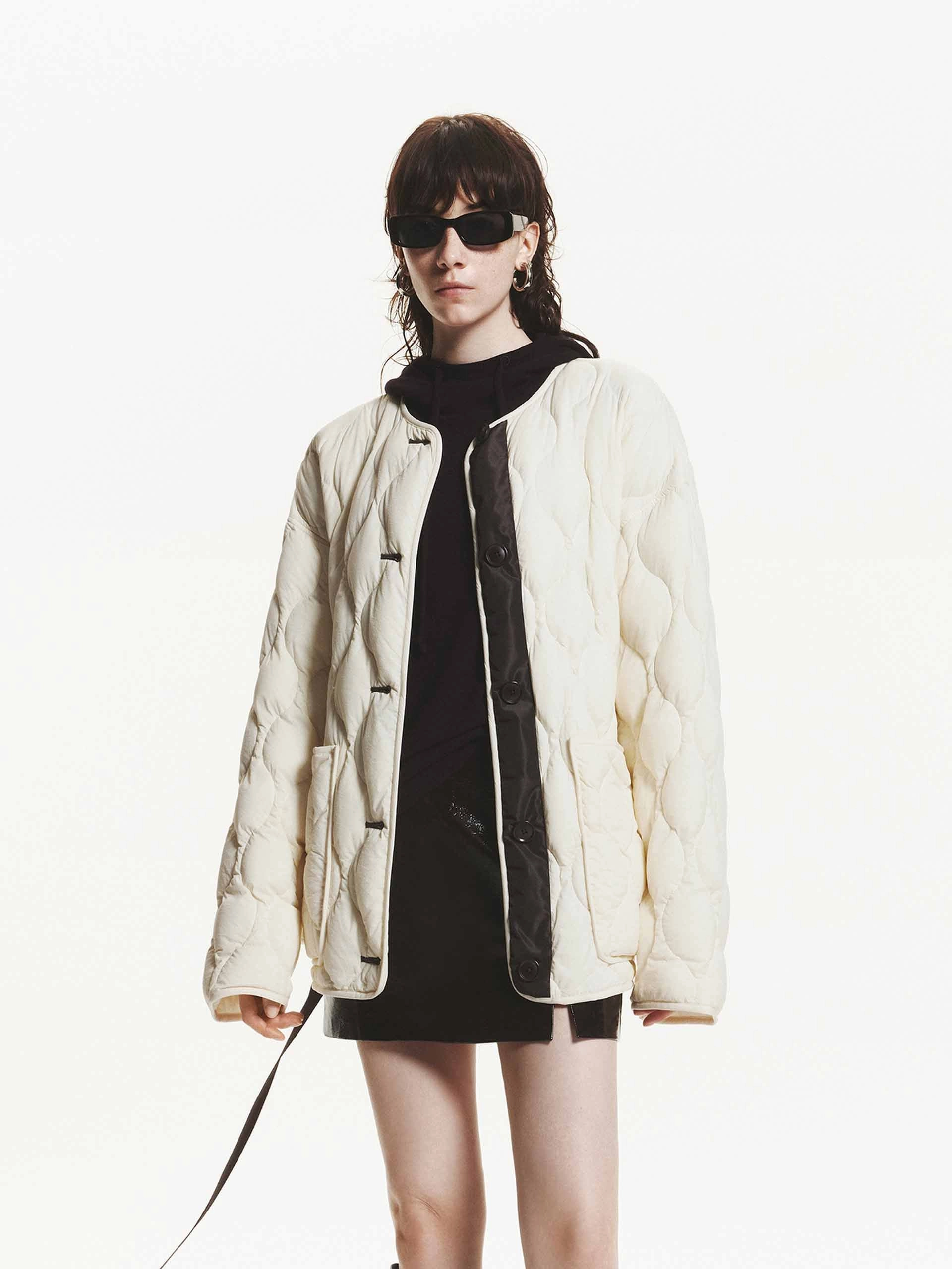 Modern Minimal Stretchable Material Collarless Quilted Tie Jacket