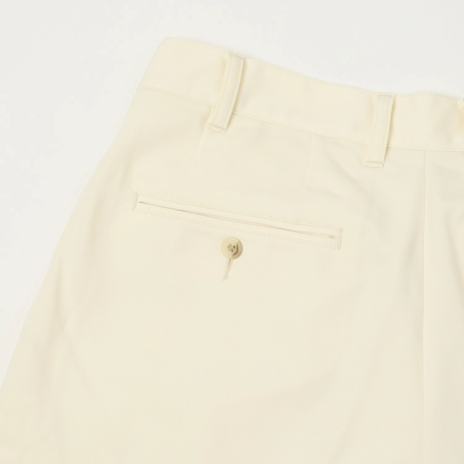 Simple Silhouette Abrasion Resistant Material Beams Plus Double Pleat Trousers - Oyster