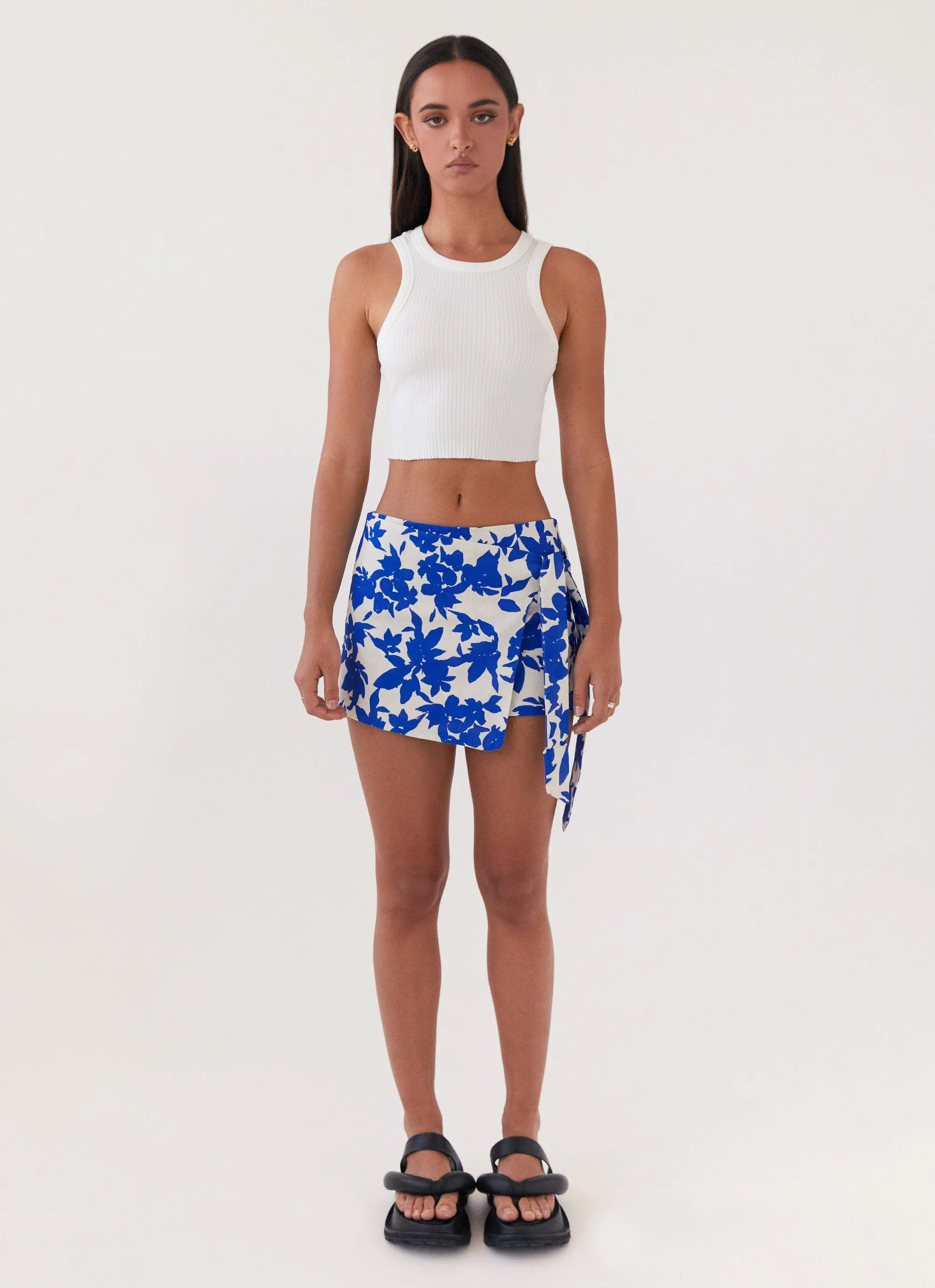 Steal Away Linen Wrap Skirt - Blue Floral Young adult Invisible Seams