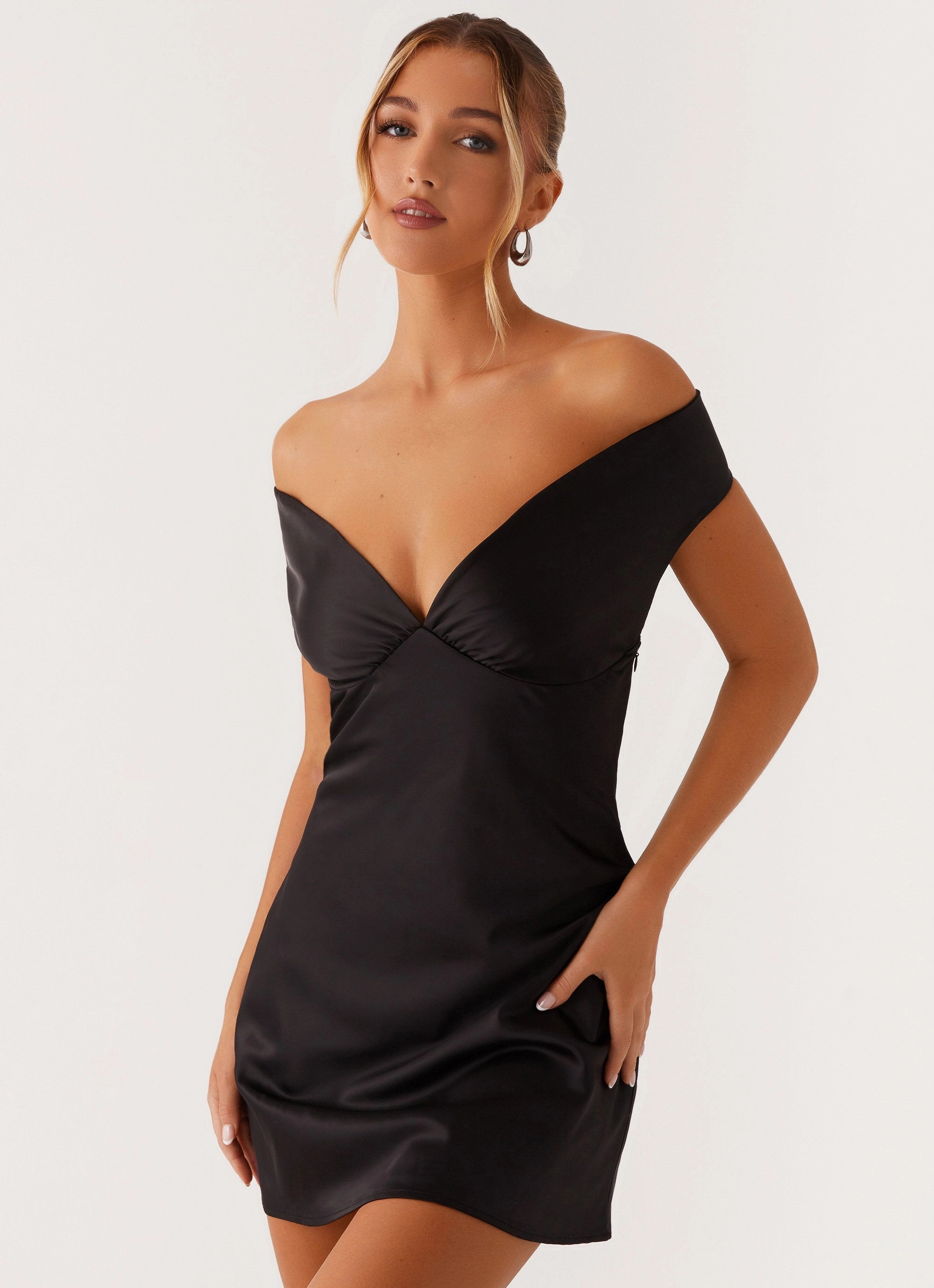 Jenner Mini Dress - Black ReinforcedHem Casual Mode