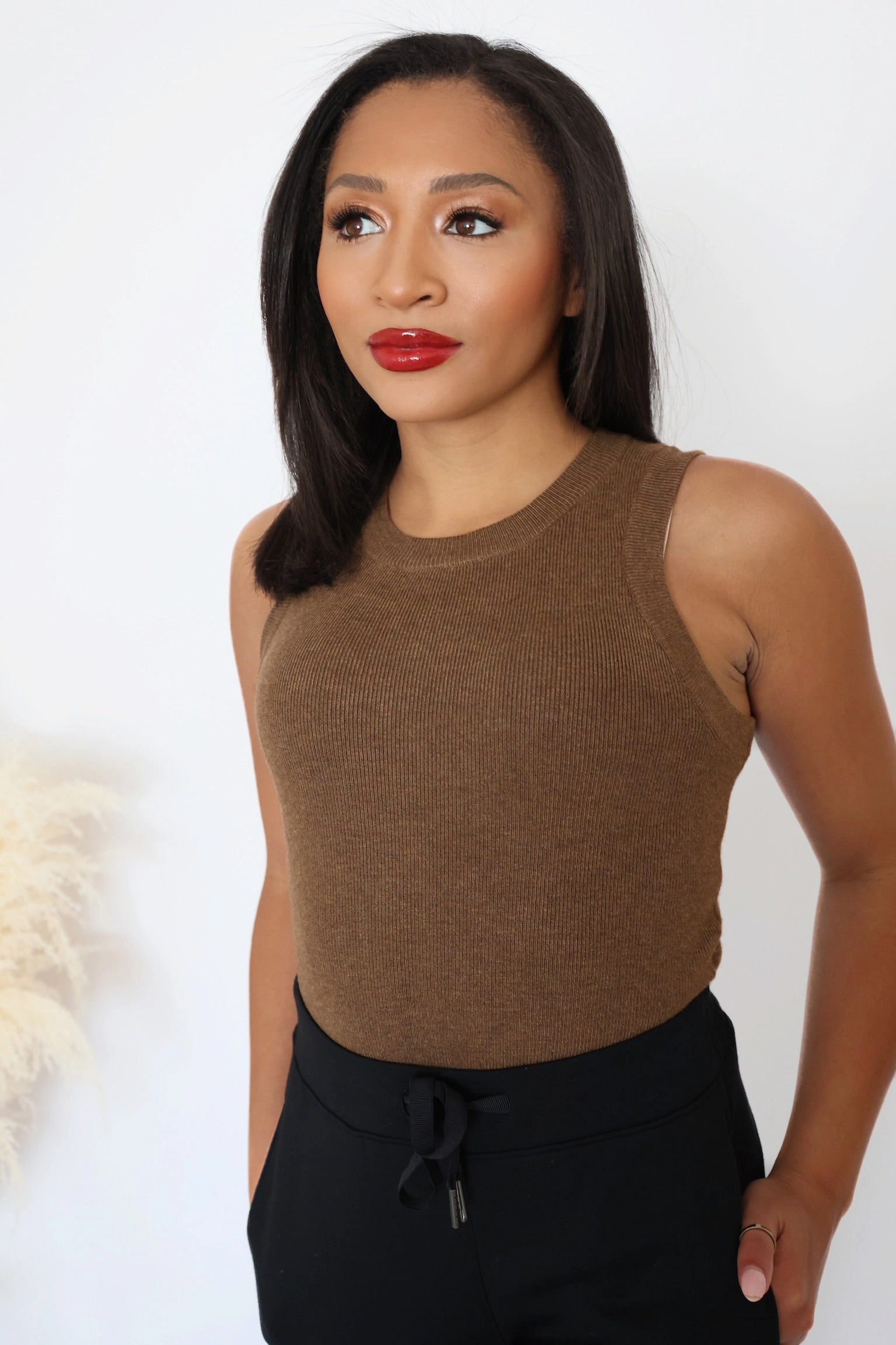 Alexis Knit Tank - Brown (FINAL SALE) Durable Stitch Pattern Double Stitched Hem