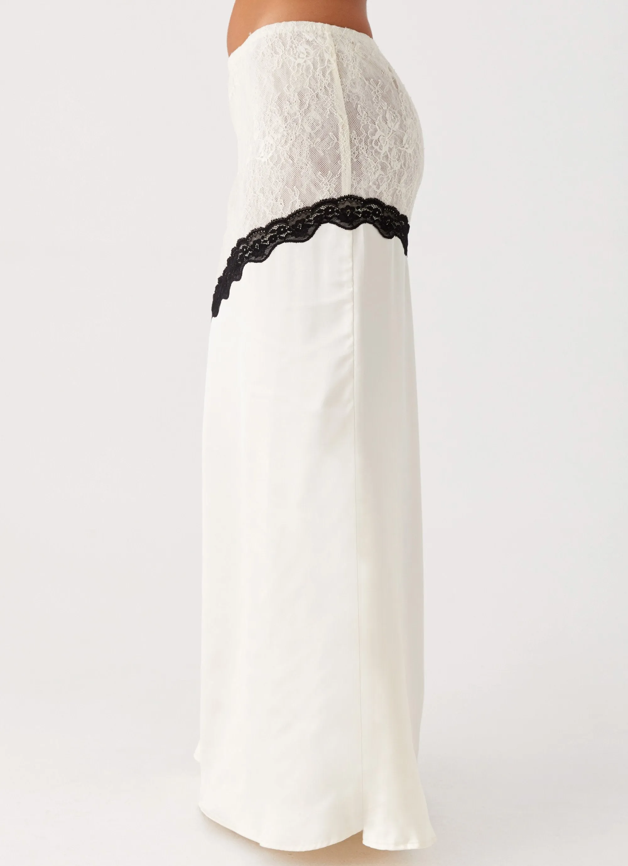 Maternity Friendly Wardrobe Hero Duet Lace Maxi Skirt - Ivory