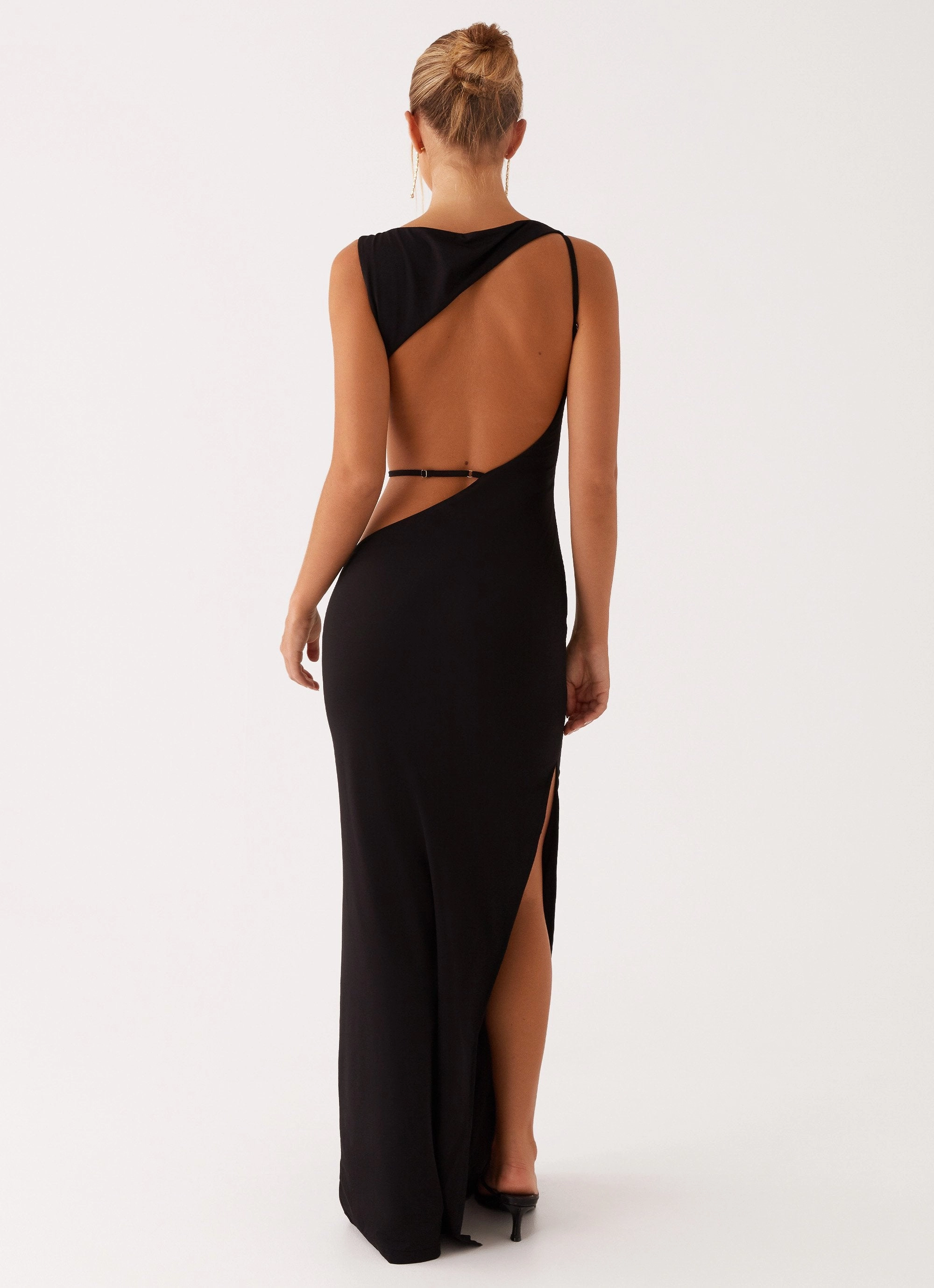 Classic Waistband Subtle Lines Sutton Maxi Dress - Black