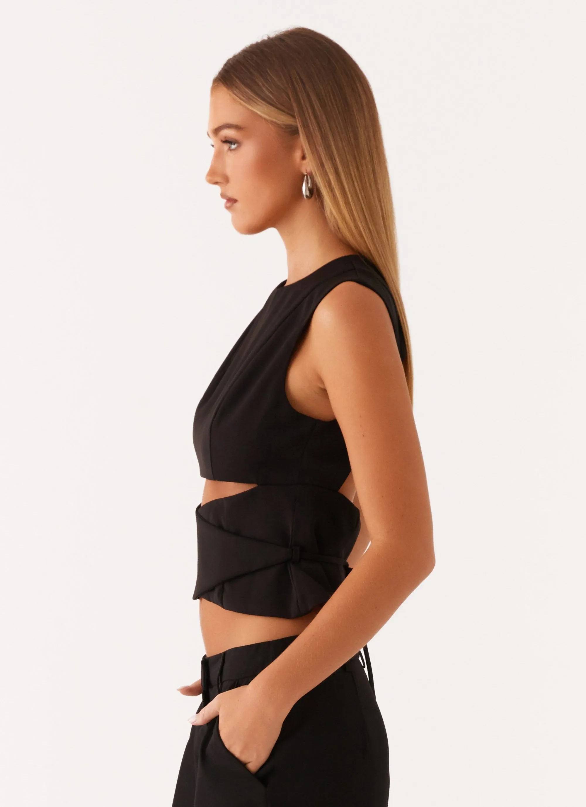 Cyra Wrap Top - Black Durable Chainstitch Garment Washed Finish
