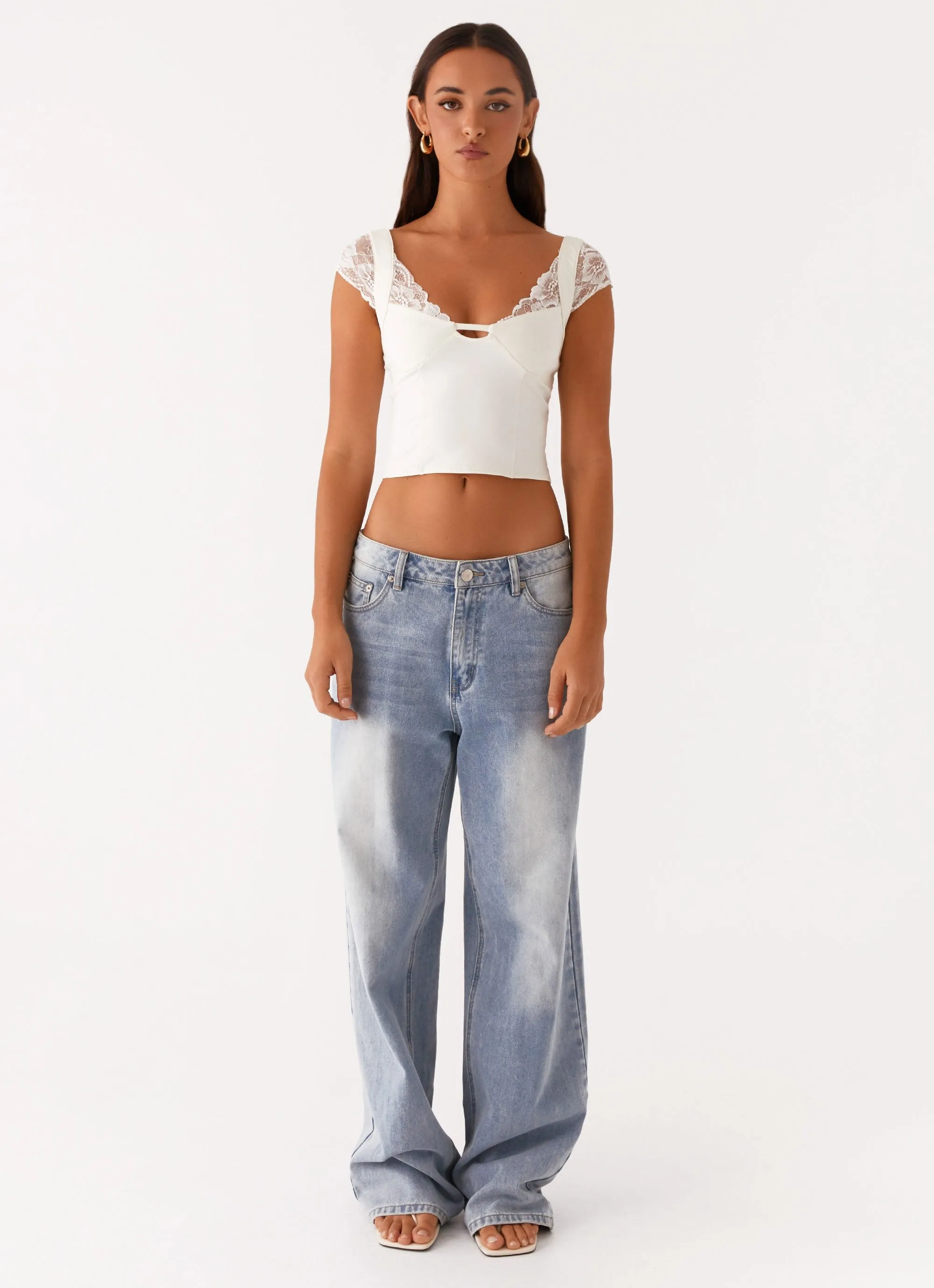 Tabitha Lace Top - Lemon Ergonomic Shoulder Shape Built In Odor Control