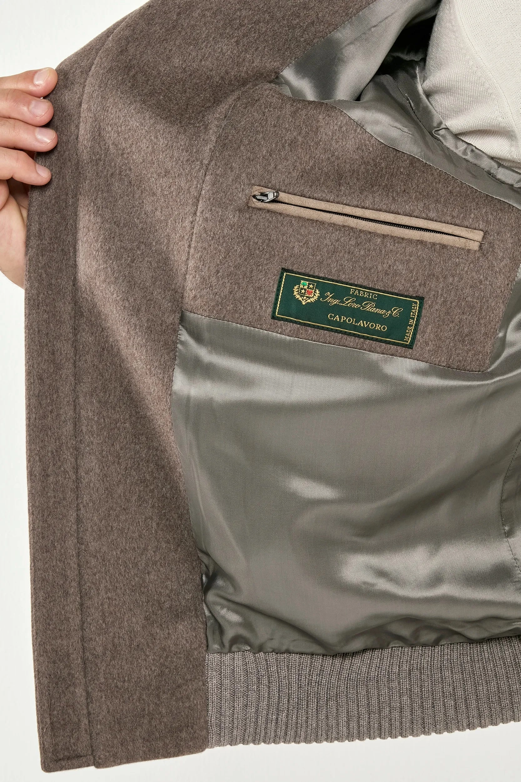 Sporty Layers Advanced Insulation Taupe bomber with removable mink collar ?C Made in Italy