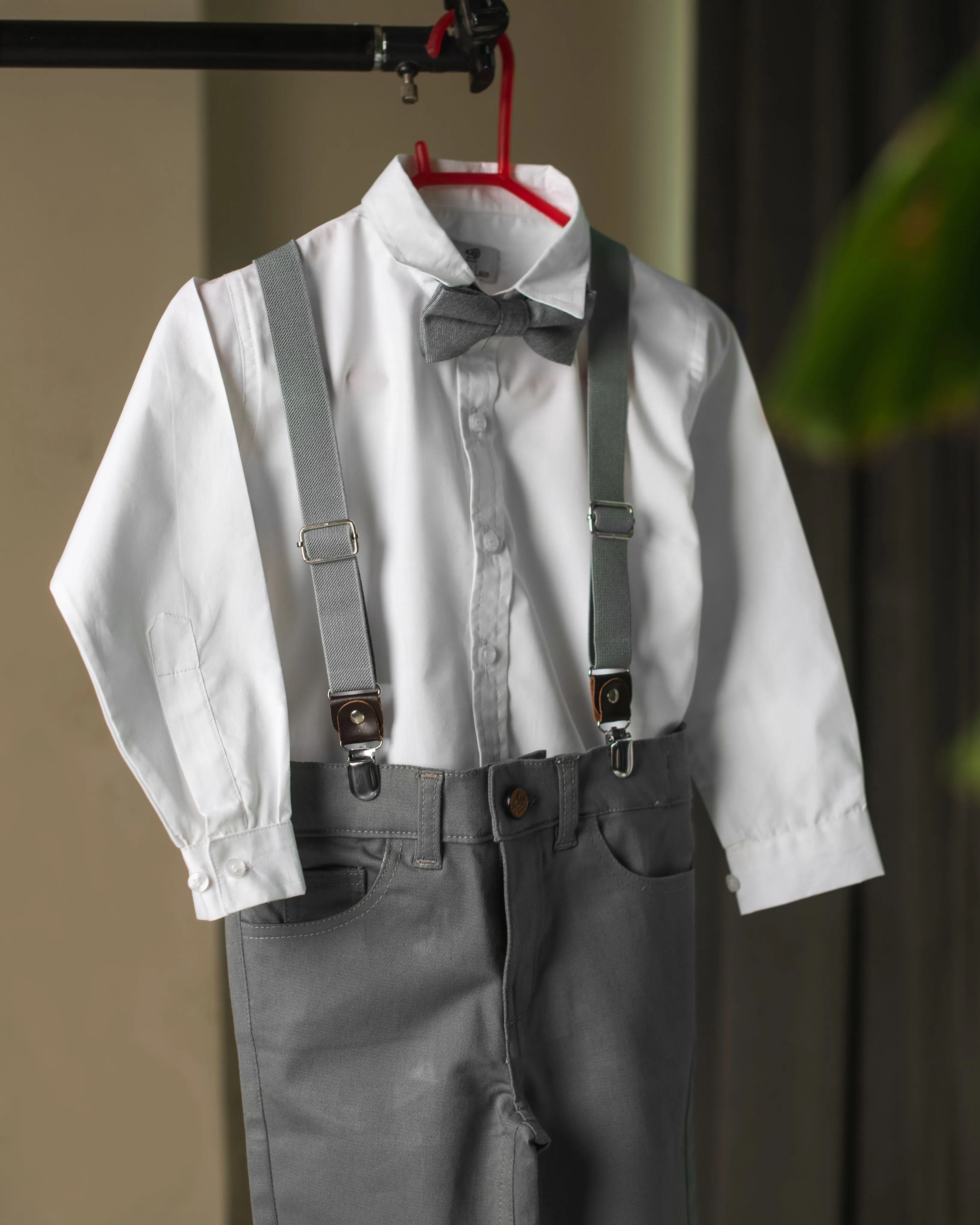 THE GREY OUTFIT