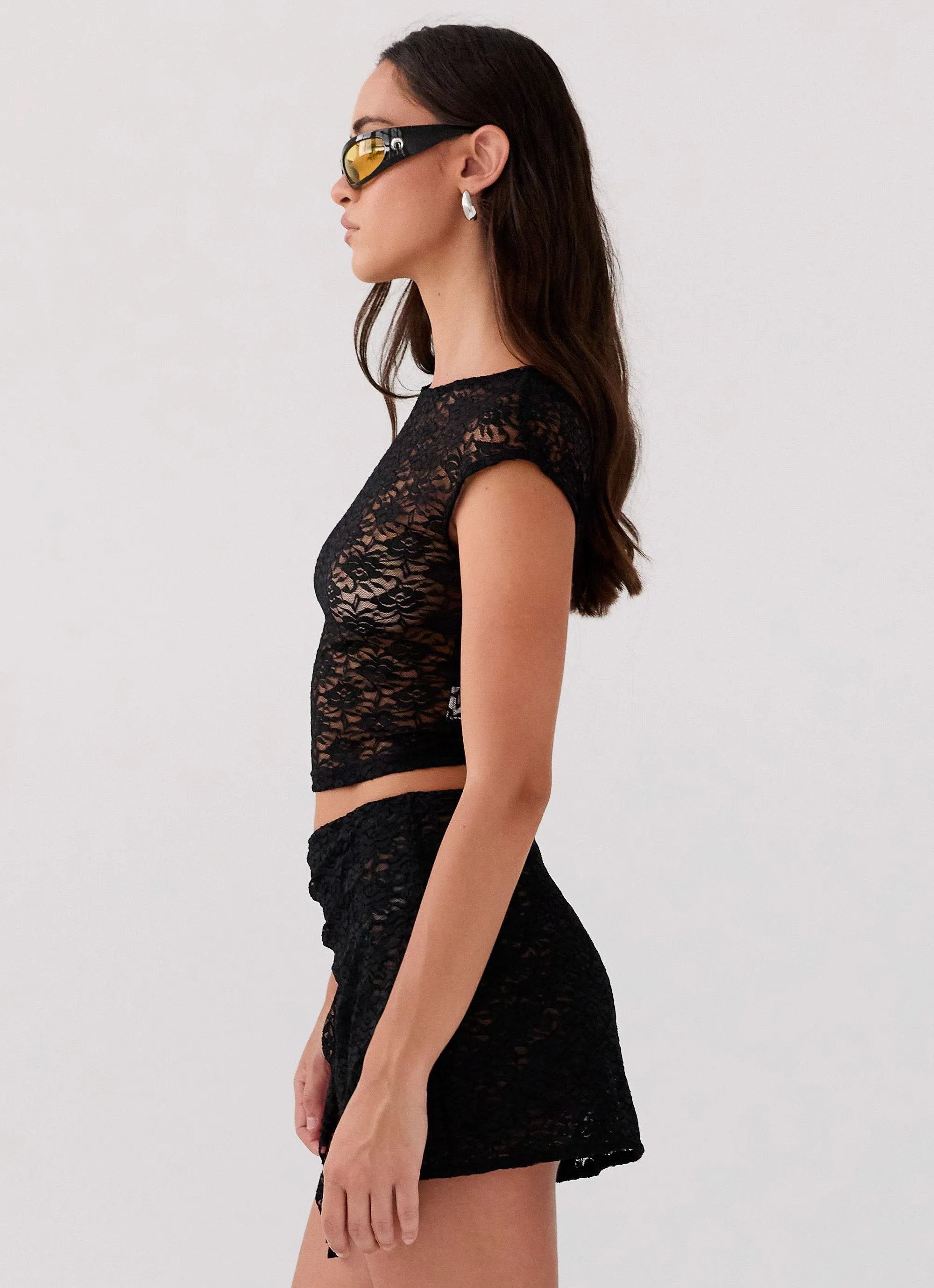 AbrasionResistant Finish Tiffany Lace Top - Black