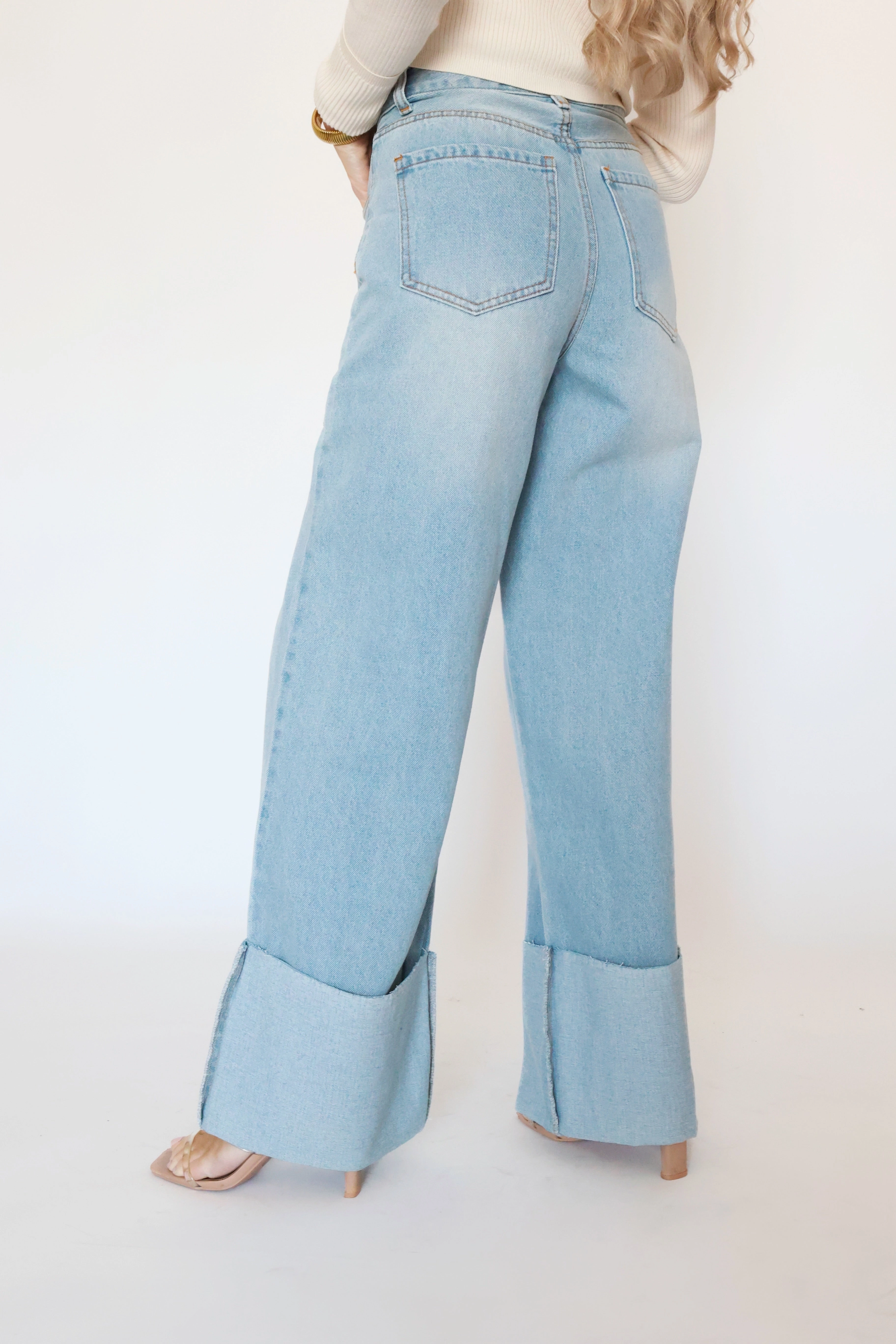 Beth Wide Leg Jean Hidden Button Placket UVProtective Coating