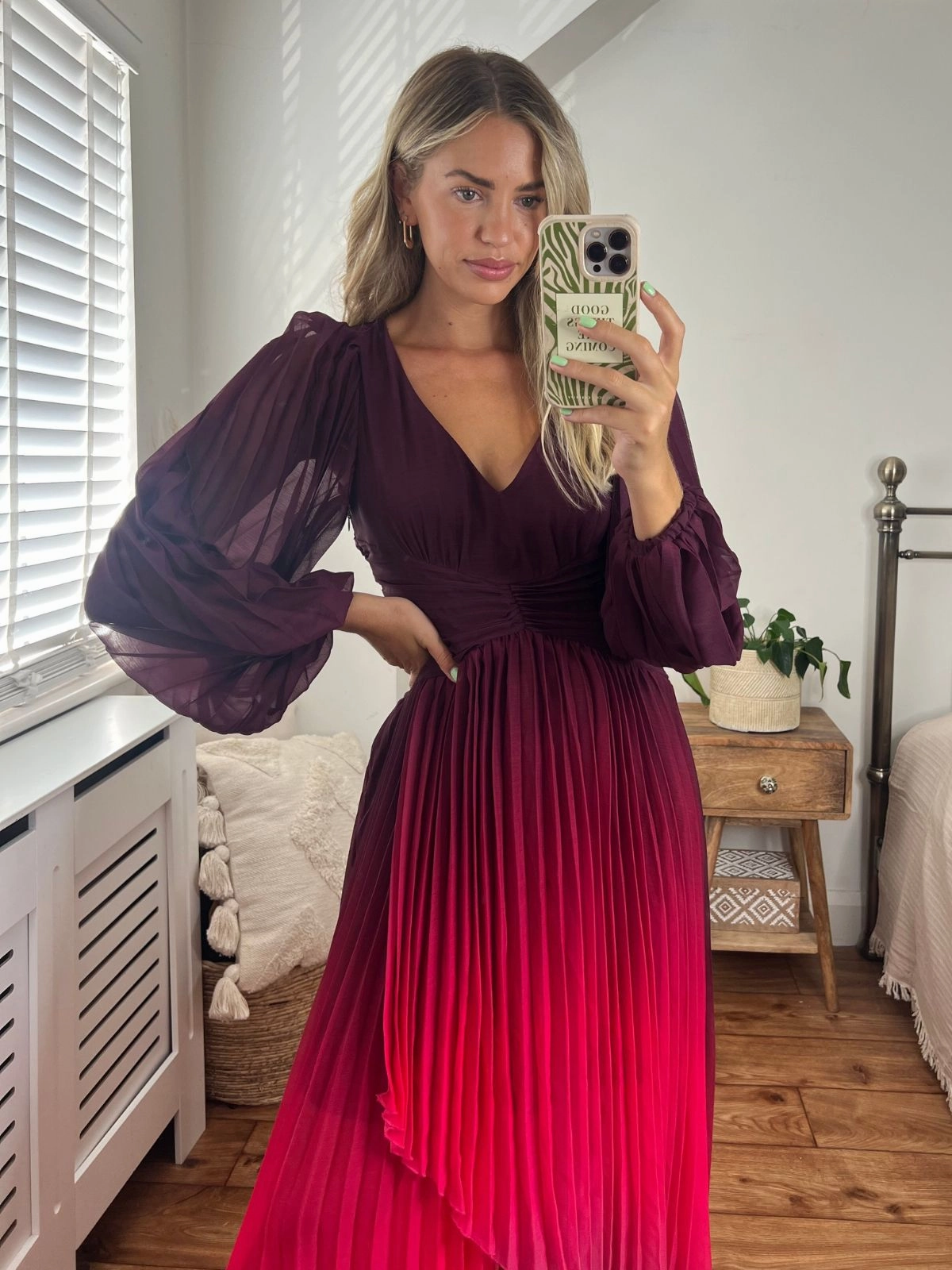 Lightweight warm-weather dress Clean Outline Toni Long Sleeved Pleated Maxi Dress / Mulberry & Pink Ombre