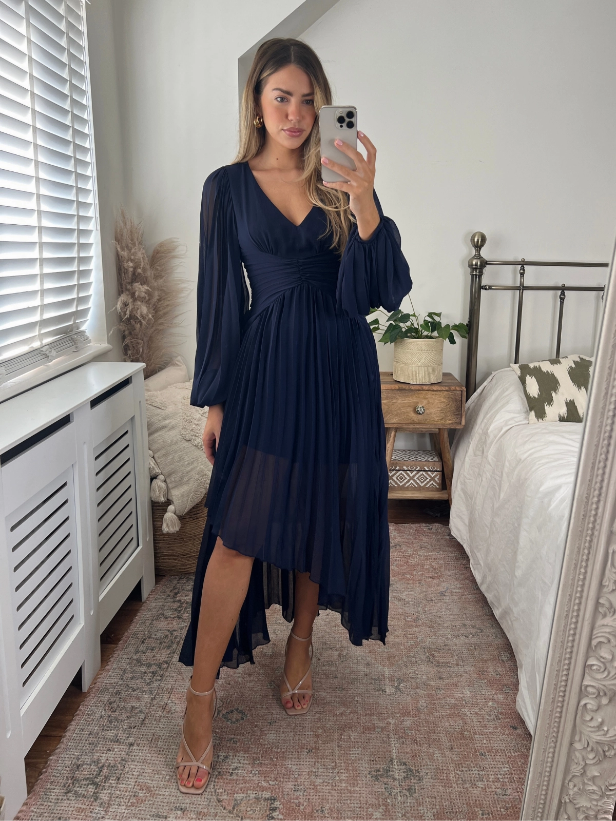 Harmonious Layers Toni Long Sleeved Pleated Maxi Dress / Navy
