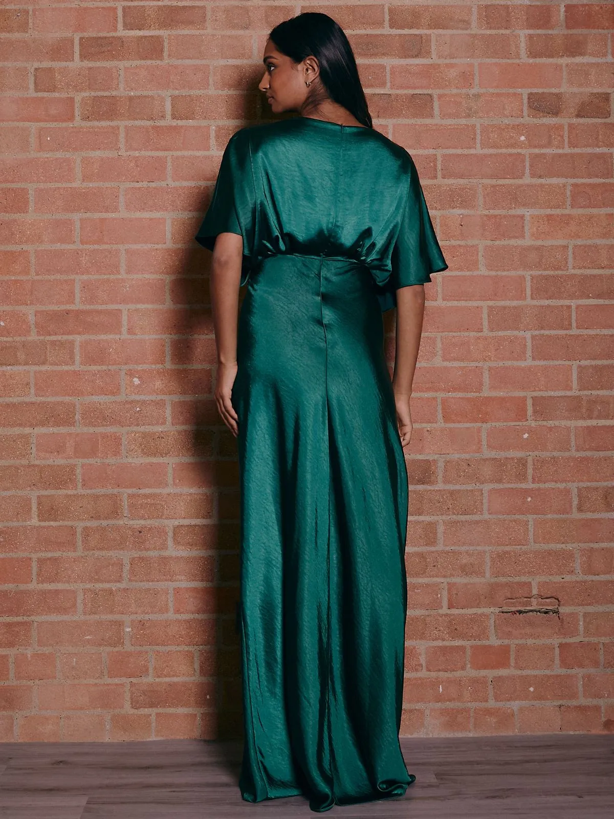 Feminine Look NonSlipClosure Angel Sleeve Maxi Satin Dress / Emerald Green