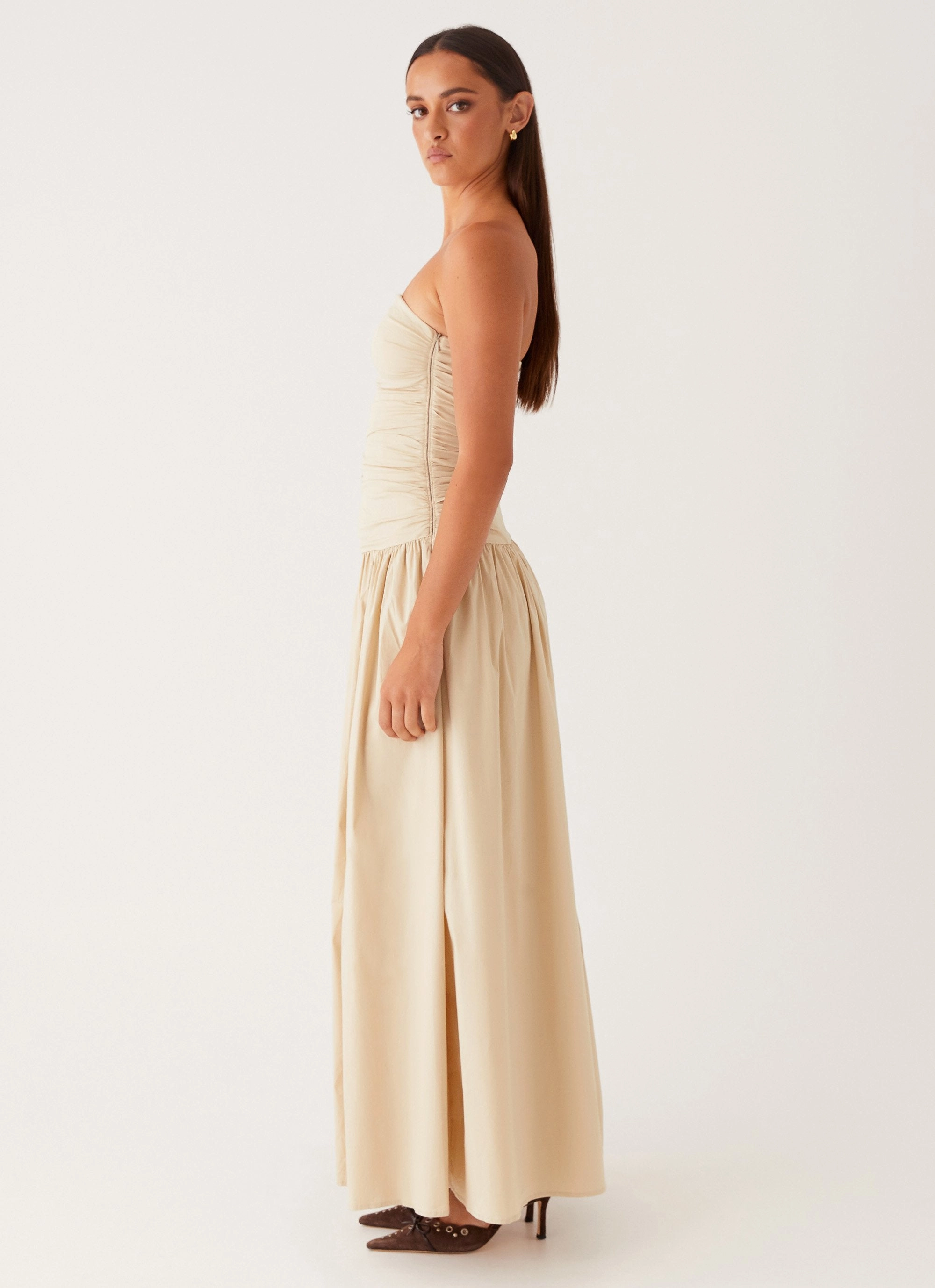 Trendy Design Gender Fluid Carmel Maxi Dress - Ivory