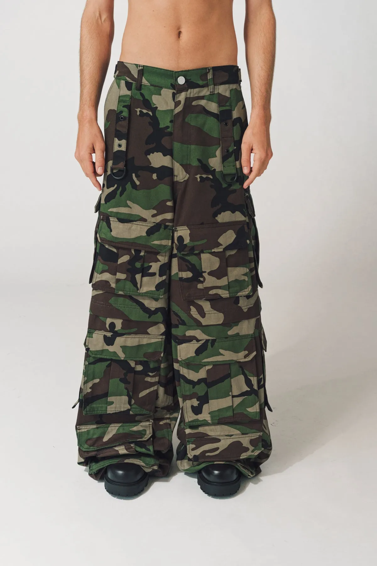 VETEMENTS | MULTIPOCKET CARGO PANTS