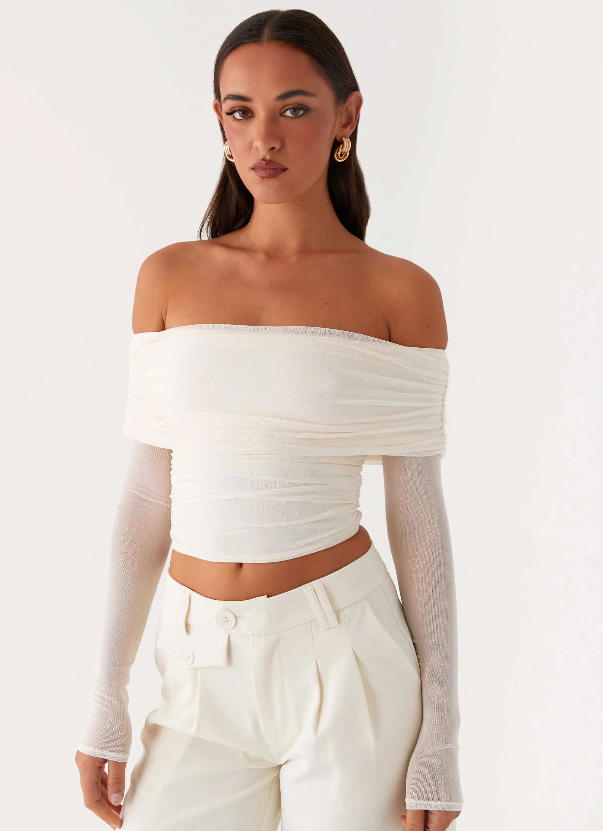 UniversalFit Vivianne Off Shoulder Top - Ivory
