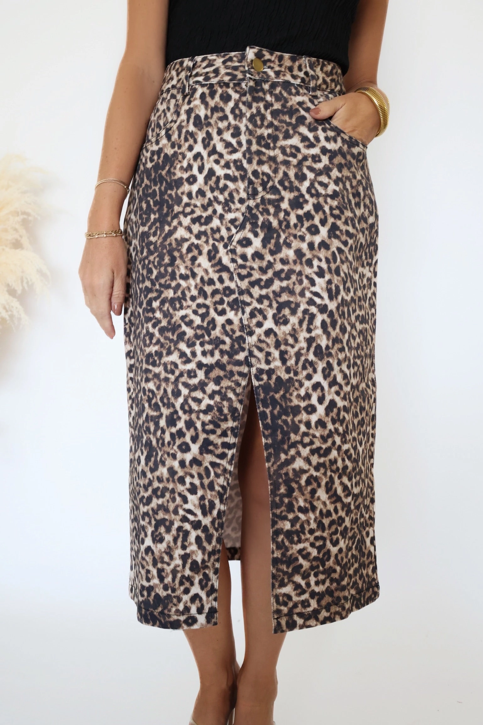 Walk In The Wild Skirt- Final Sale ZipClosure