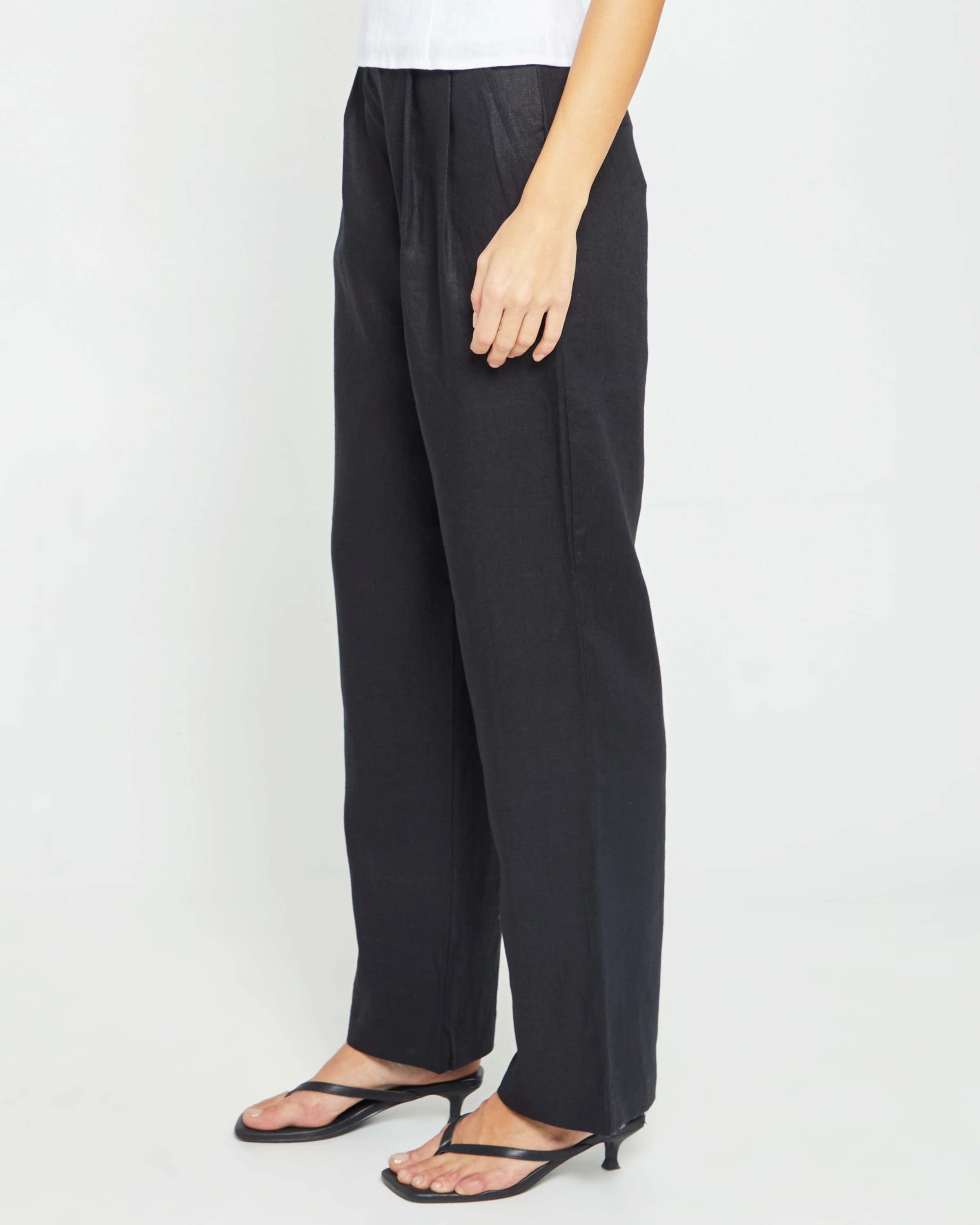 Will Linen Pant Wrinkle-Resistant