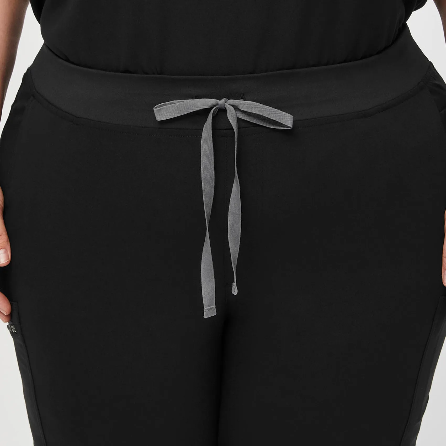 women's Black Yola™ - Skinny Scrub Pants 2.0 (3XL - 6XL)