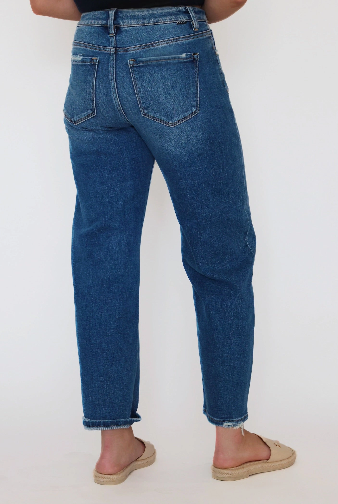 Braxton Barrel Jeans Rolled Hem Detailing