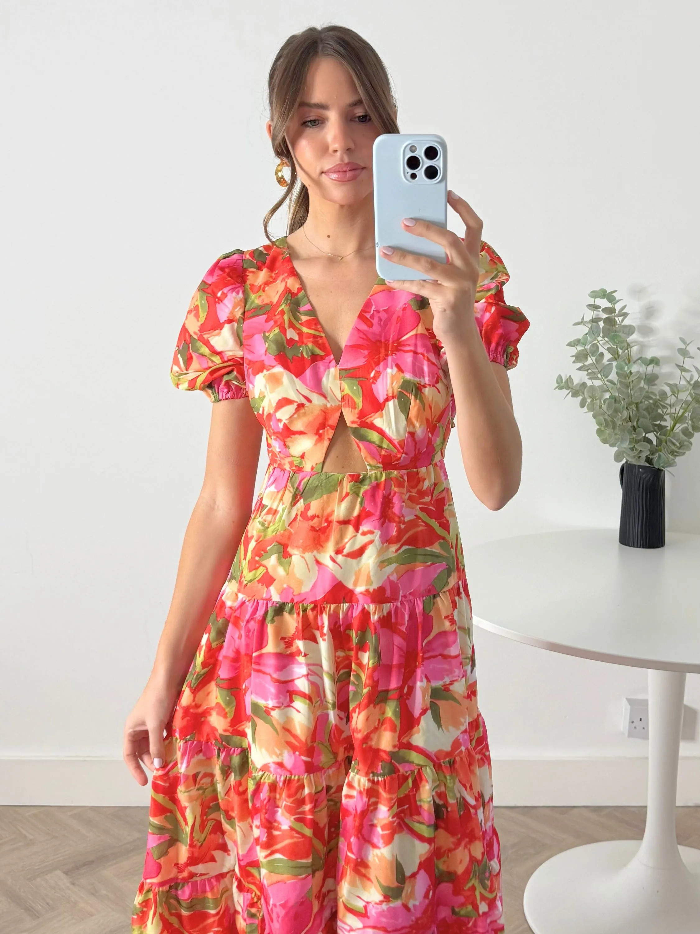 Daily Casual Slimming Shape Zoe Tiered Cutout Maxi Dress / Tropical Print